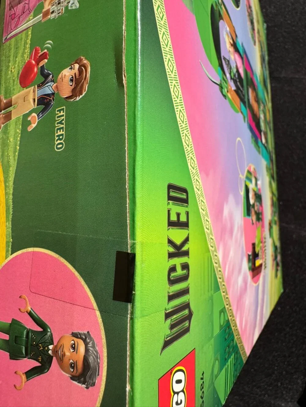 LEGO Wicked 75684 Welcome to Emerald City